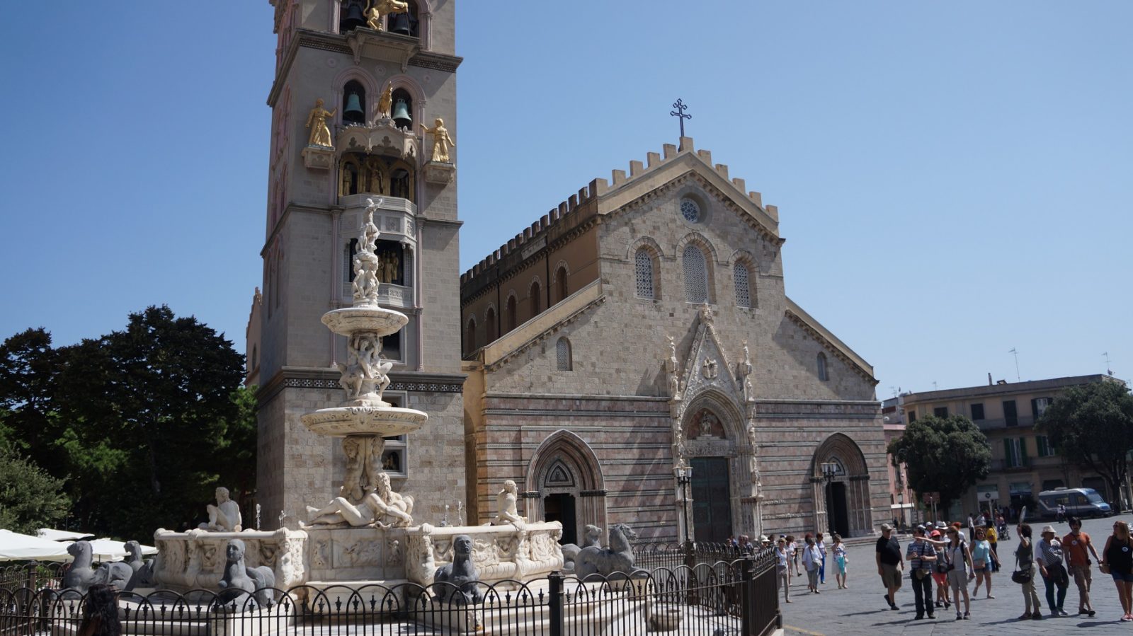 A Catedral de Messina e o "Orologio astronomico"