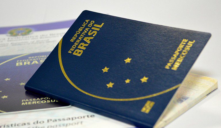 polícia federal suspende emissão de passaporte